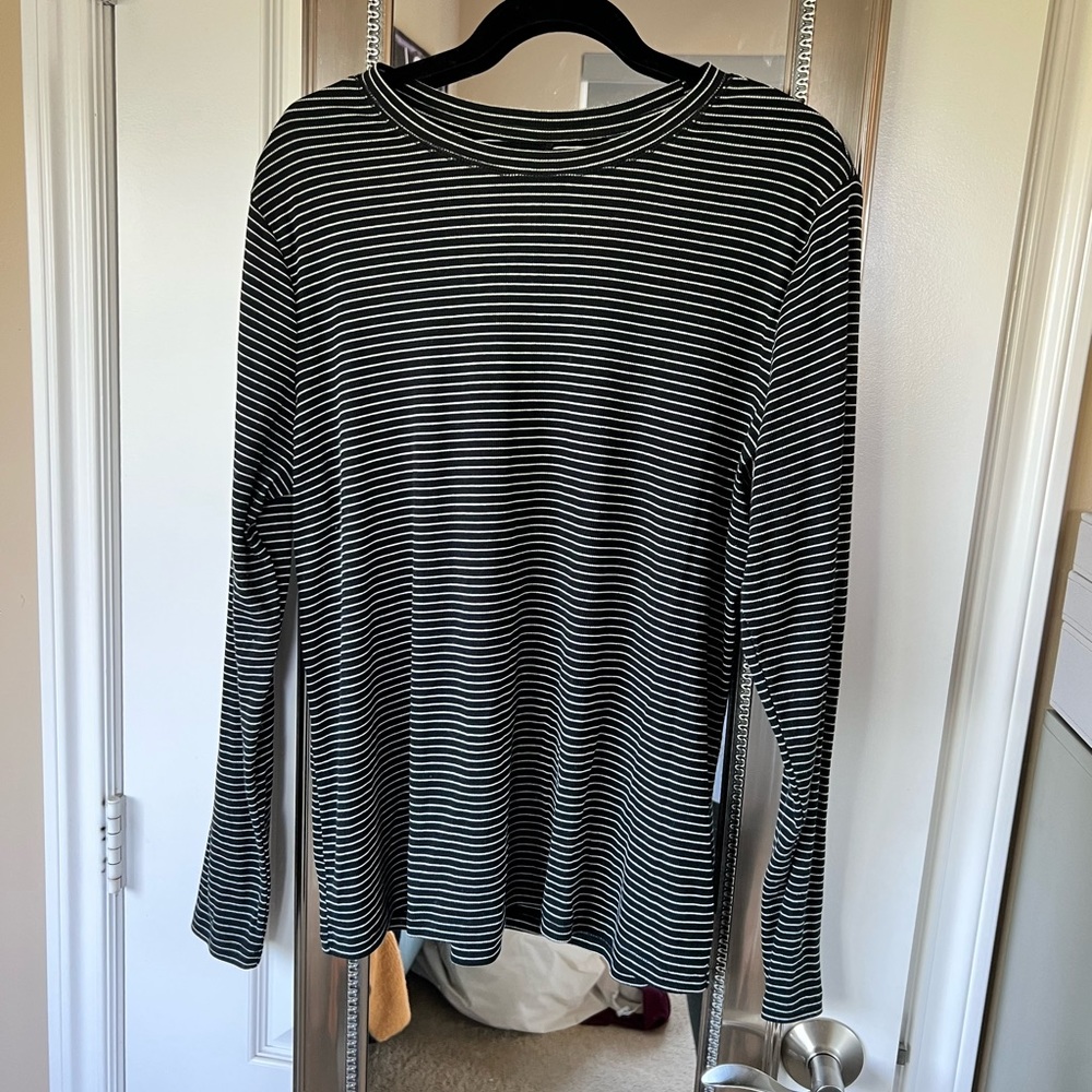 Universal Thread Layering Top